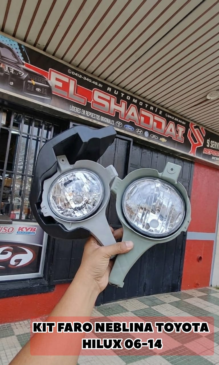 Kit Faro Neblina para Toyota Hilux (años 2006 al 2014) — Toyota